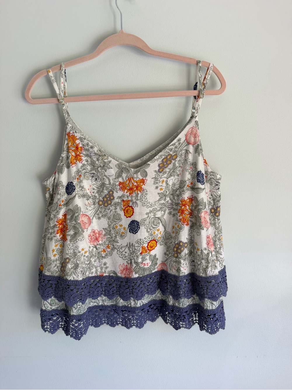 Floreat Loved by Anthropologie Lace-Trim V-Neck Cami Tank Top - Floral Sz L